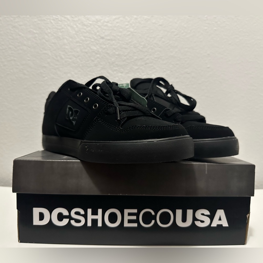 DC Pure Skateboard shoes